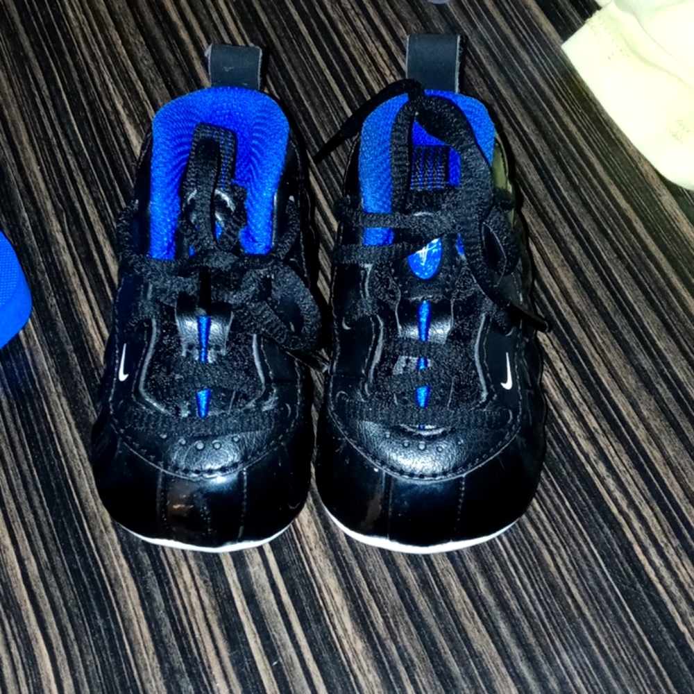 Baby shoes